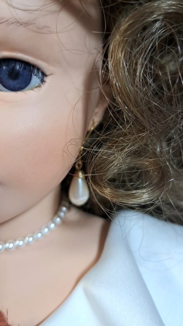 Gr Porcelain Doll 1992 29" Doll - 9