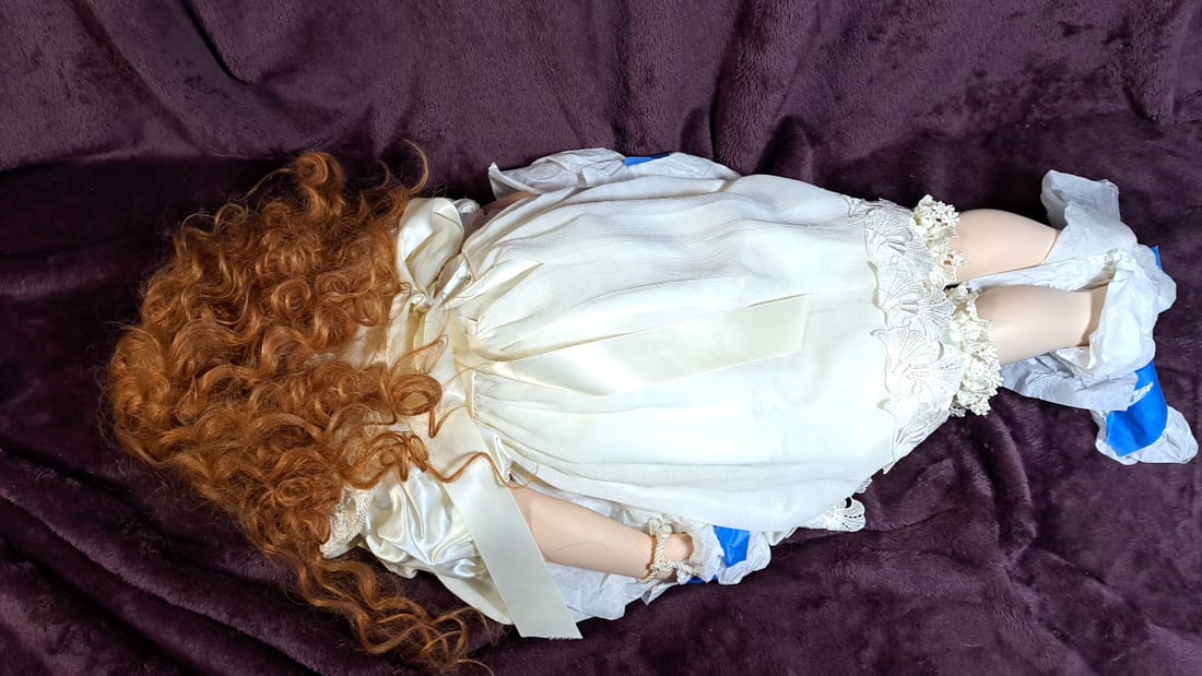 Sofia + Henry Zawierusynski Greta Porcelain 9/35 Signed 1997 - 5