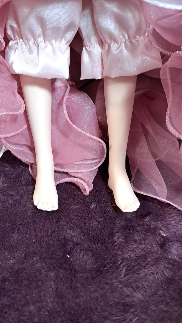 Franklin Heirloom Doll The Rose Princess 1998 Porcelain Doll - 8