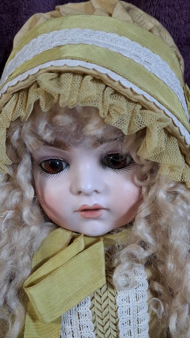 Colleen Phillips Doll 2002 - 2