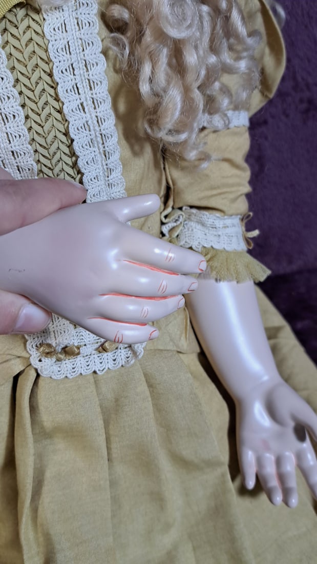 Colleen Phillips Doll 2002 - 5