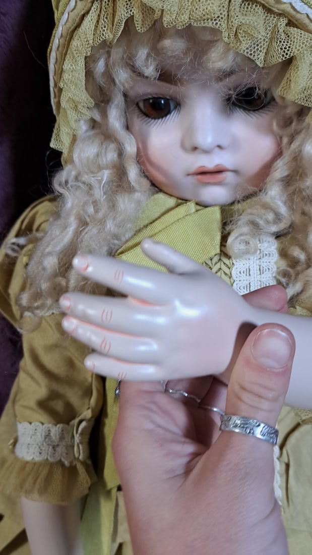 Colleen Phillips Doll 2002 - 6