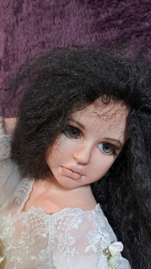Karen Vemie Porcelain Doll 1999 - 3