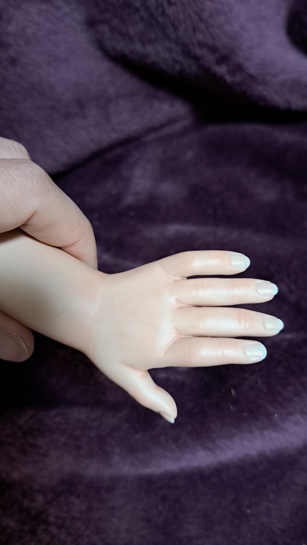 Karen Vemie Porcelain Doll 1999 - 6