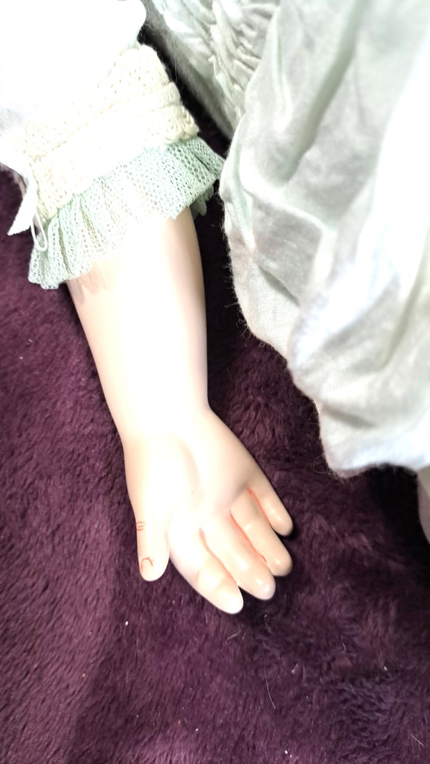 Colleen Phillips Porcelain Doll With Blonde Curls In White Dress And Lace Accents - 4