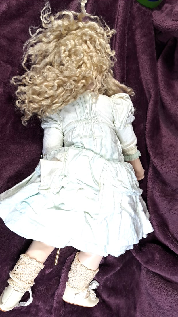 Colleen Phillips Porcelain Doll With Blonde Curls In White Dress And Lace Accents - 8