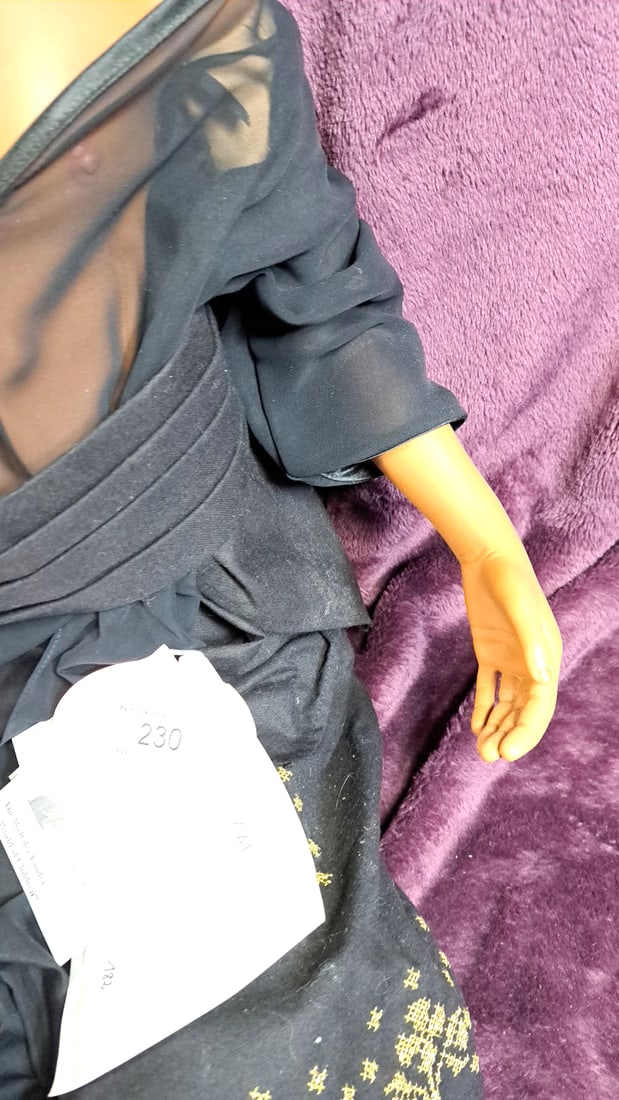 Gotz Philip Heath Jerteh Doll 1995 In Black Outfit With Yellow Embroidery, Black Hair - 3