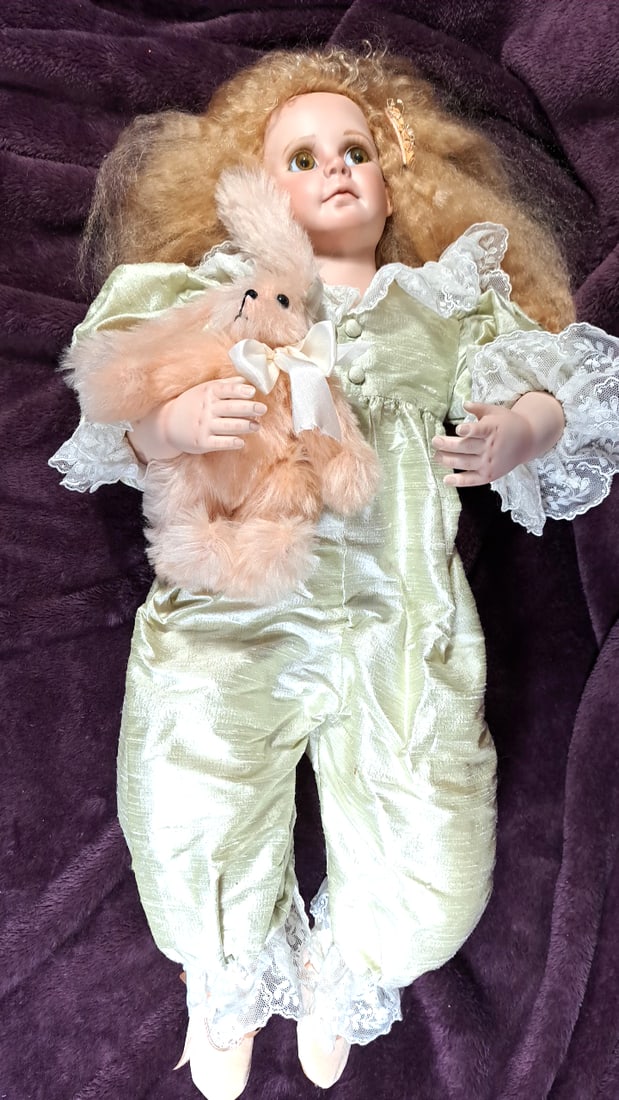 Middleton Brittany Porcelain Doll Blonde Hair Green Satin Lace Outfit With Pink Plush Bunny: Please read descriptions and examine pictures carefully. Take into account shipping when bidding. 30x10x10 5lbs Height: 10 Width: 10 Low Estimate: 10.00 High Estimate: 60.00