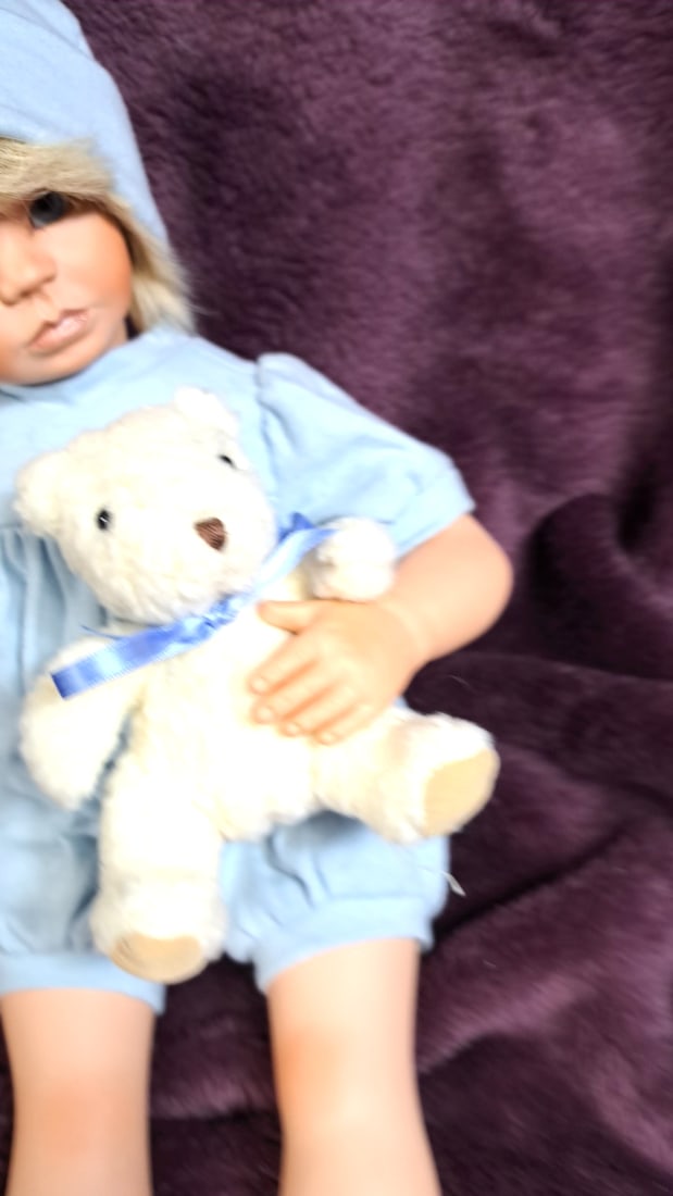 Anja Redemann B98 31/25 Baby Doll In Blue Outfit With Teddy Bear - 2