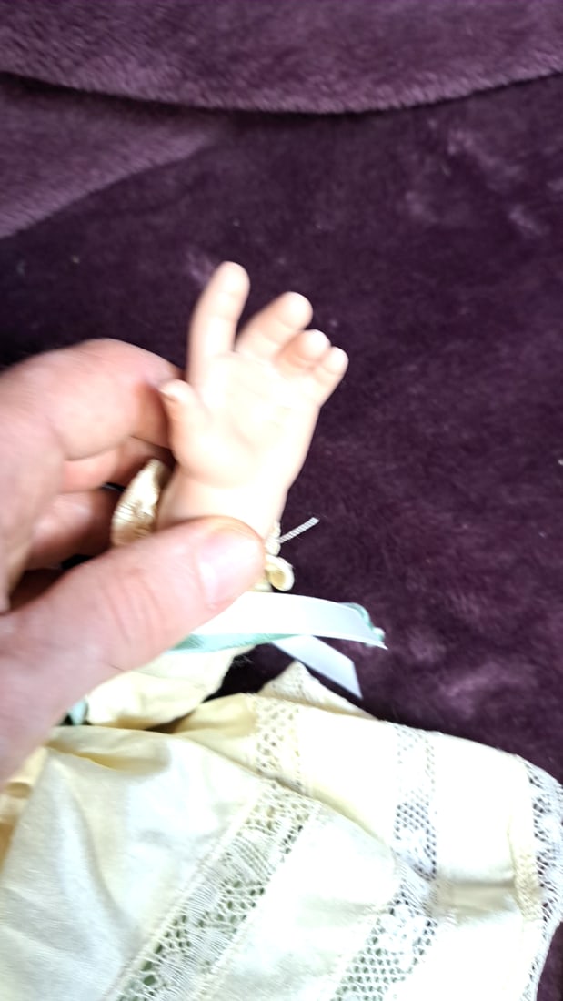Wax Over Porcelain Baby Pearl Europa Porcelain Baby Doll 825 Usa Lace Bonnet Dress - 7