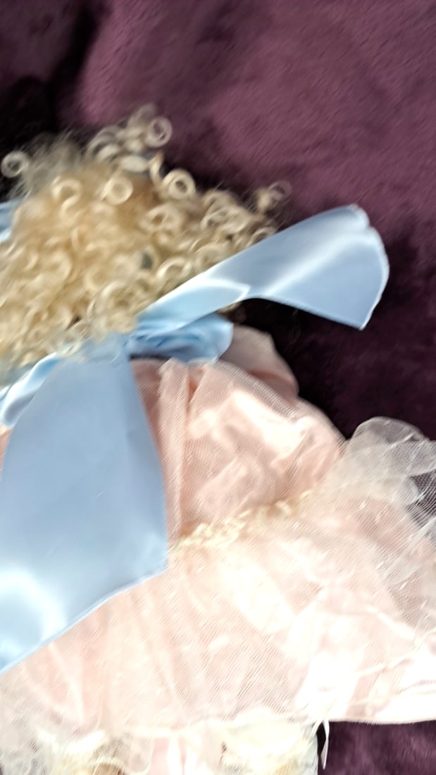 Patricia Rose "laura" Porcelain Doll #2/25 Le Pink Dress Blue Bow - 6