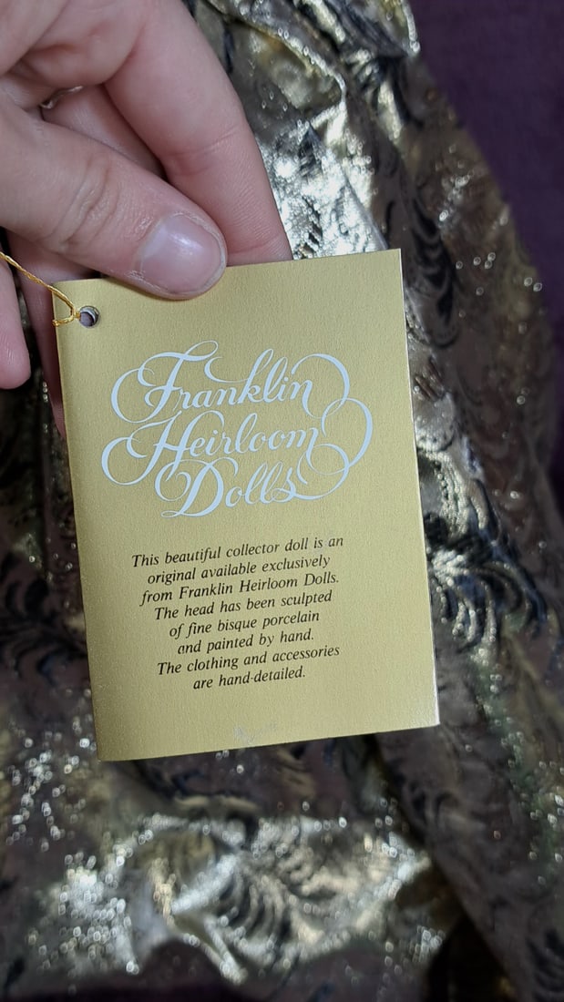 Franklin Heirloom Dolls Porcelain Doll With Gold Dress - 8