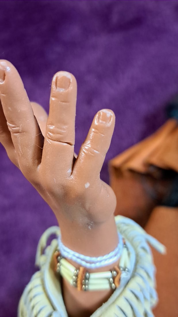 Sth Limited Edition Native American Doll - 4