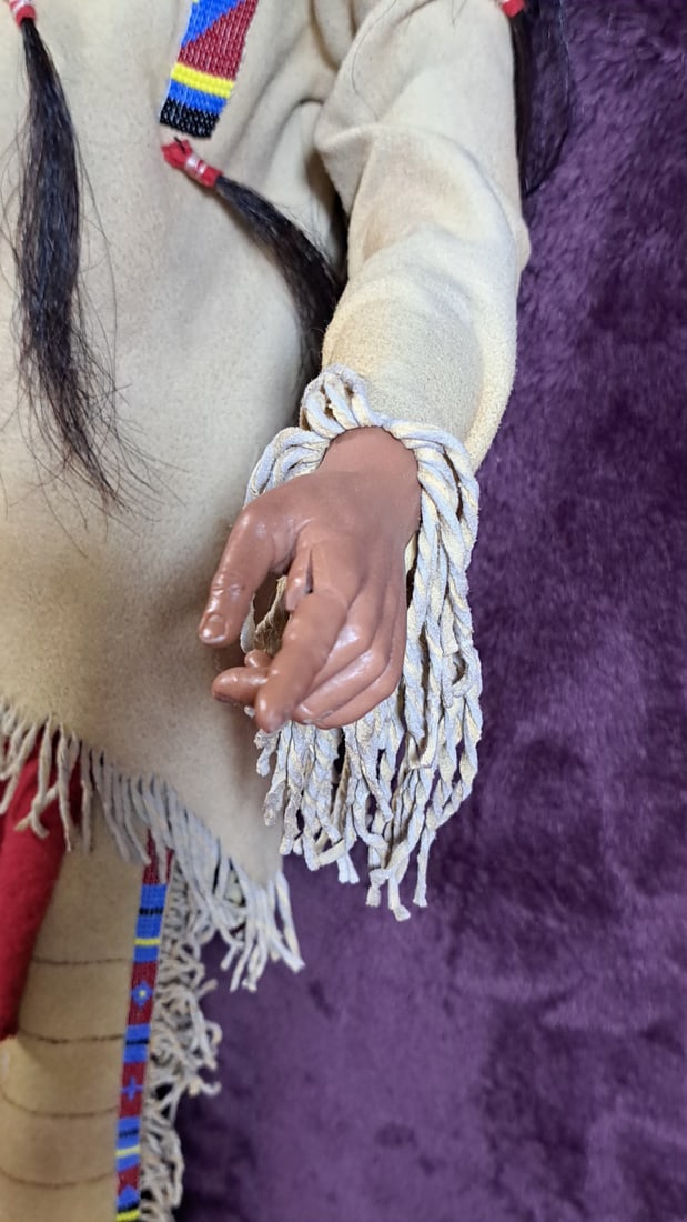Sth Native American Doll - 4