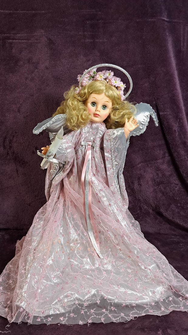 Ultra Light Up Angel Doll On Stand: Please read descriptions and examine pictures carefully. Take into account shipping when bidding. 36x20x15 15lbs Height: 20 Width: 15 Low Estimate: 50.00 High Estimate: 30.00