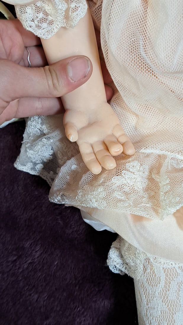24 In Porcelain & Cloth Doll Blonde Curly Hair Straw Hat Pink Lace Dress Flower Basket - 5