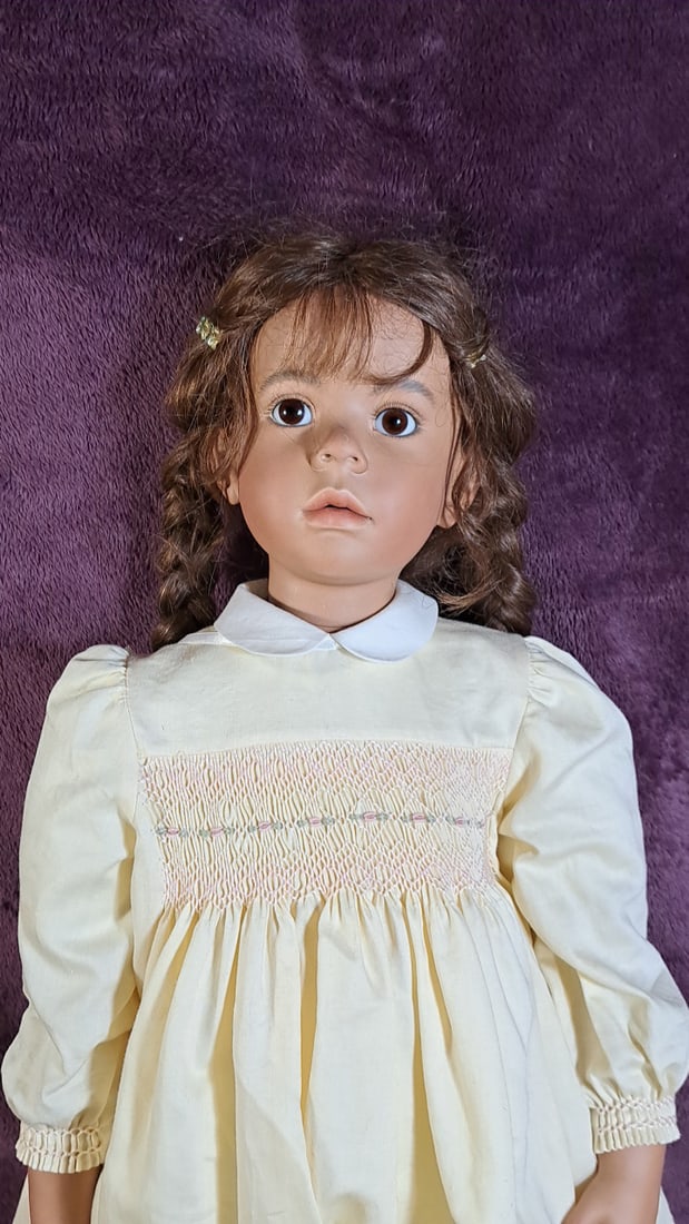 Vs Porcelain Doll 1992- No. 2 Of 10 (1 of 9)