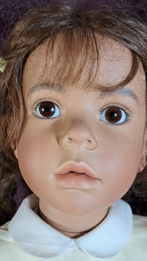Vs Porcelain Doll 1992- No. 2 Of 10 - 2