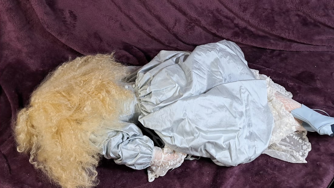 Real Hair Savannah Joyce Nicholson Artist Signed Porcelain Doll - 8