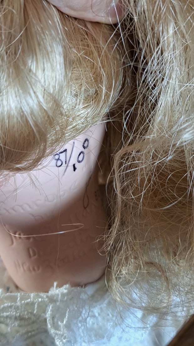 Jan M Gear Primrose Doll 1992 No. 87 Of 100 With Rocking Chair - 7