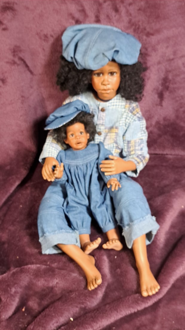 Reucite Hoke Porcelain Doll With Baby - 6