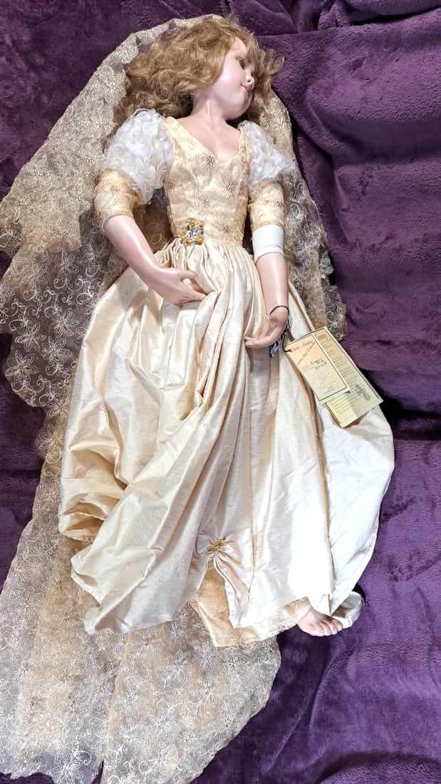 Linda Murray Golden Days Collection "Eleanor" Porcelain Doll, Cream Gold Gown & Lace Veil (1 of 8)