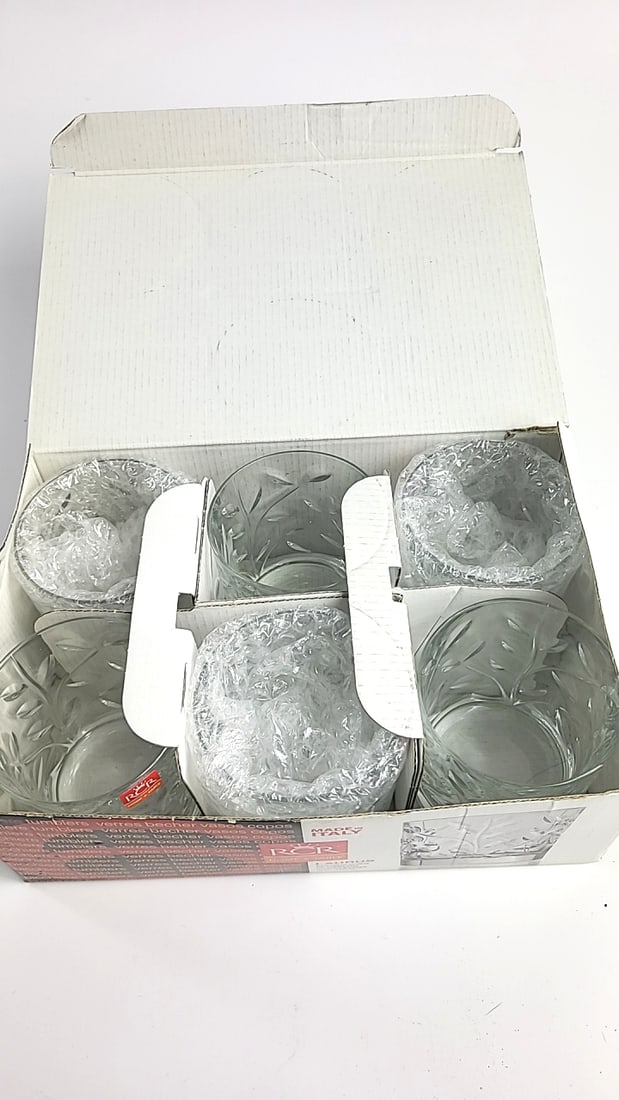 RCR Laurus Leaf Pattern Glass Tumblers Set of 6, 33 cl/11.5 oz, Made in Italy - 2
