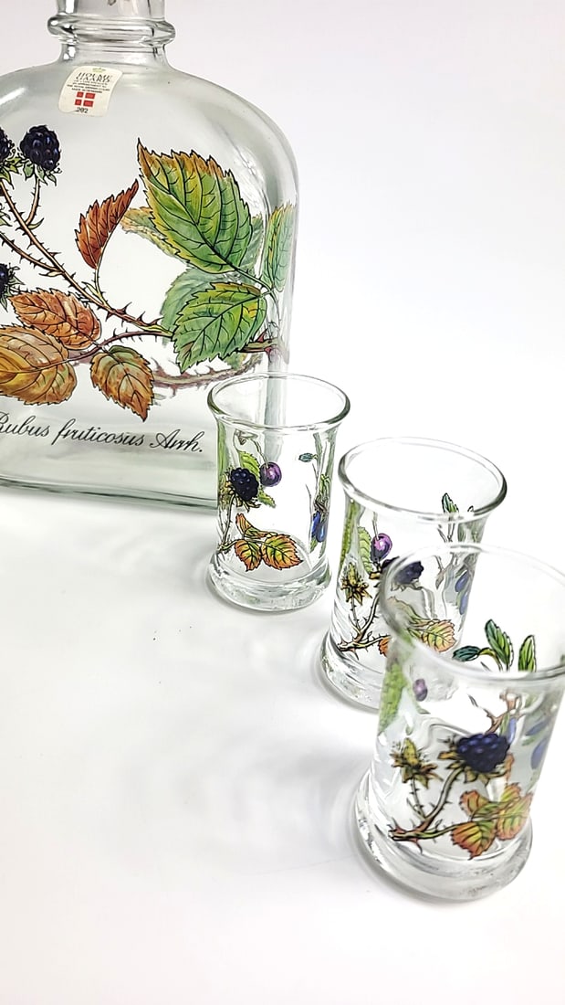 Holmegaard of Copenhagen Glass Decanter with Stopper & 6 Cordial Glasses, Rubus fruticosus Blackb... - 3