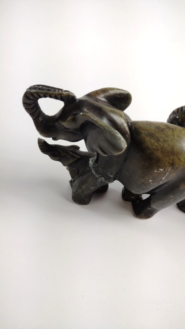Carved Stone Elephant Family Figurine, 5 Elephants, Dark Green Brown - 2