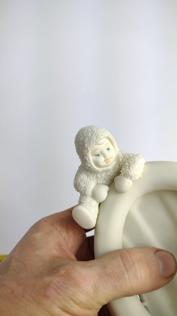 Department 56 Snowbabies Oval Picture Frame with Penguin Ivory Bisque Figurine - 5