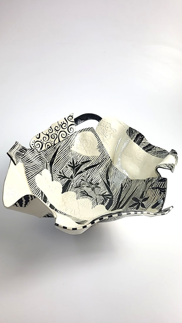 Large Signed Black White Botanical Sgraffito Handbuilt Ceramic Ruffled Footed Bowl: Nice 16 x 16 x 8. 7 LBS Low Estimate: 50.00 High Estimate: 300.00