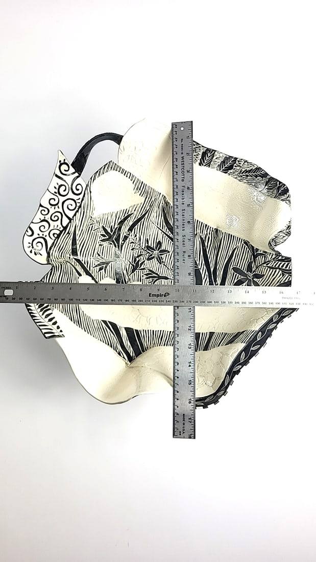 Large Signed Black White Botanical Sgraffito Handbuilt Ceramic Ruffled Footed Bowl - 7