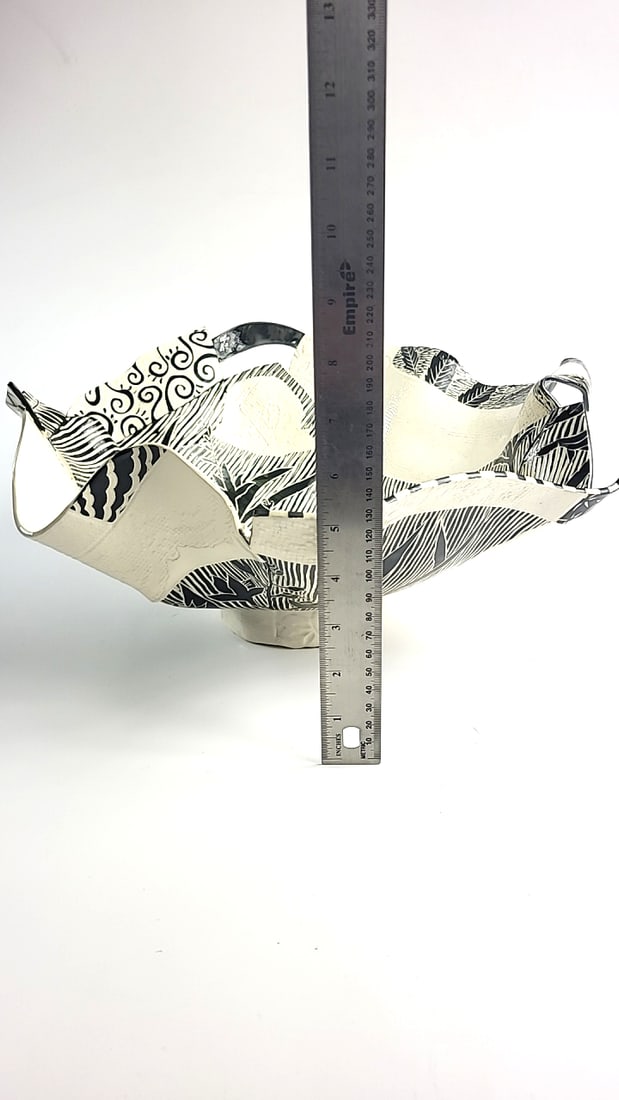 Large Signed Black White Botanical Sgraffito Handbuilt Ceramic Ruffled Footed Bowl - 9