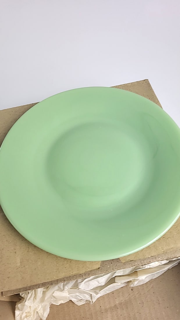 Gibson Jadeite 8.5 Green Dessert Plate Set of 4 - 2