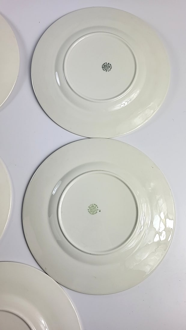 Wedgwood Embossed Queens Ware Green Grapevine Dinner Plates Set of 5 - 12