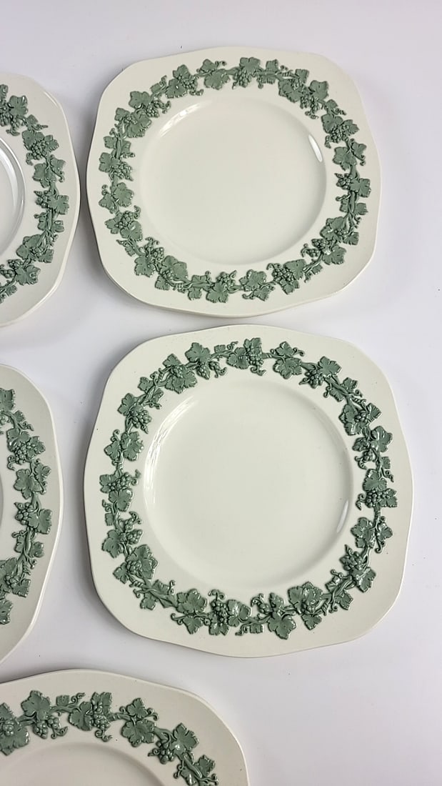 Set of 5 Wedgwood Embossed Queen's Ware Plates, Green Grapevine Border, 8 in - 6