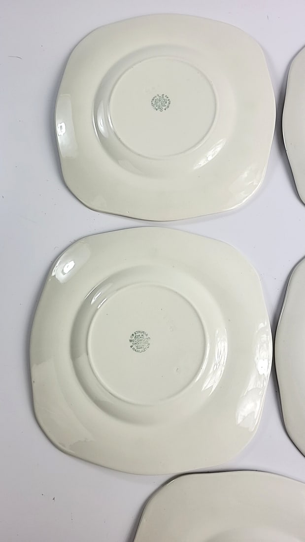 Set of 5 Wedgwood Embossed Queen's Ware Plates, Green Grapevine Border, 8 in - 9