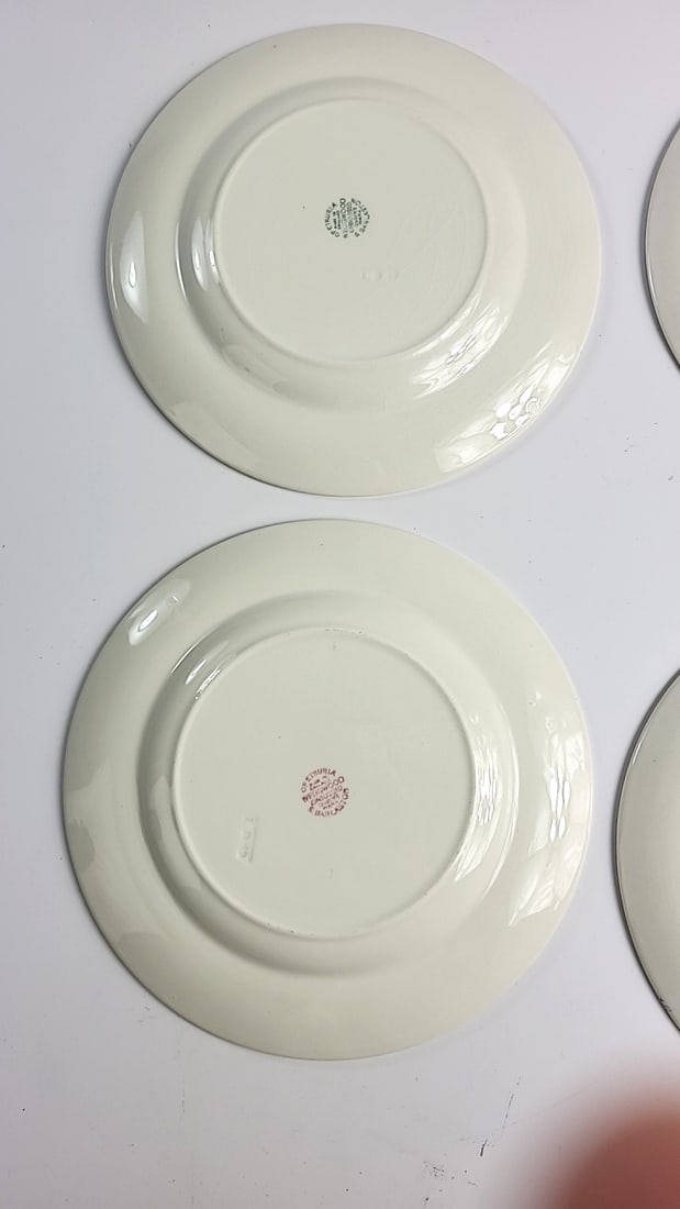 Set of 4 Wedgwood Embossed Queens Ware Green Grape Vine Plates 8.5 in - 8