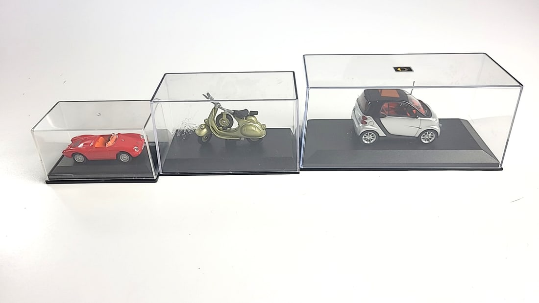 Diecast Model Lot: 1/72 Porsche 550A Spyder, Vespa 125 6 Giorni, Smart Fortwo Coupe - 7