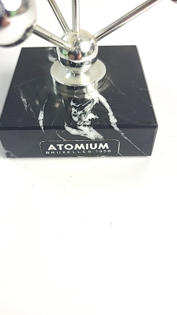 Ets. Rigaux Atomium Bruxelles 1958 Chrome Metal Sculpture on Black Marble Base - 2