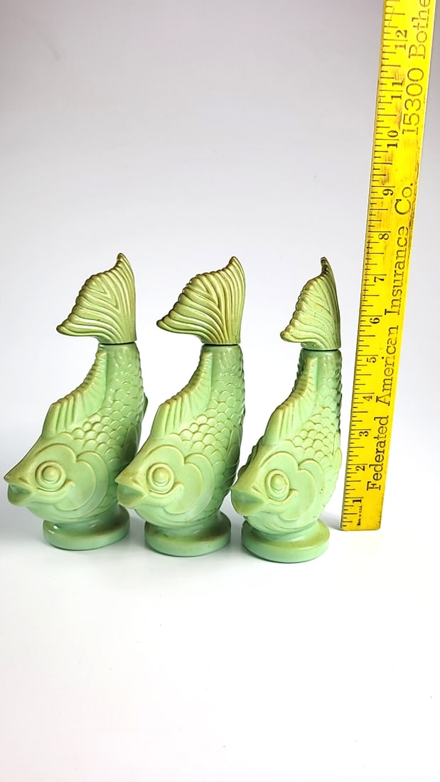 Avon Empty Elusive Foaming Bath Oil 5 fl oz Green Fish Bottles Lot of 3 - 2