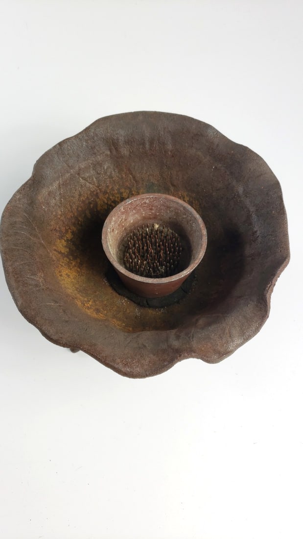Cast Iron Lotus Leaf Ikebana Flower Frog Bowl with Removable Pin Cup - 2