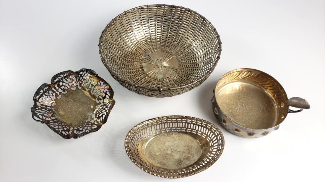 Lot of 4 Metal Decorative Baskets Bowls Woven Wire, Pierced (1 of 6)