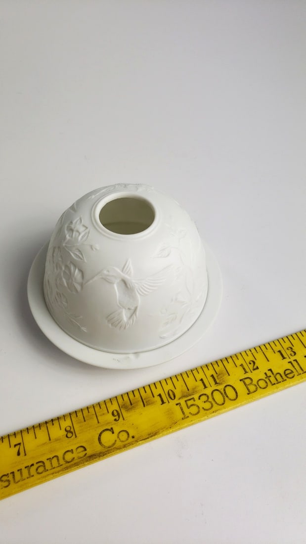 Seagull Studios White Ceramic Hummingbird Floral Dome Candle Holder with Saucer - 2