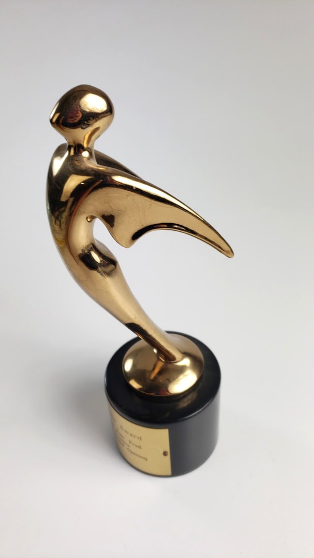 1995 Telly Award Gold Figural Trophy Annette Otis Adams Creative Cost Cutter - 4