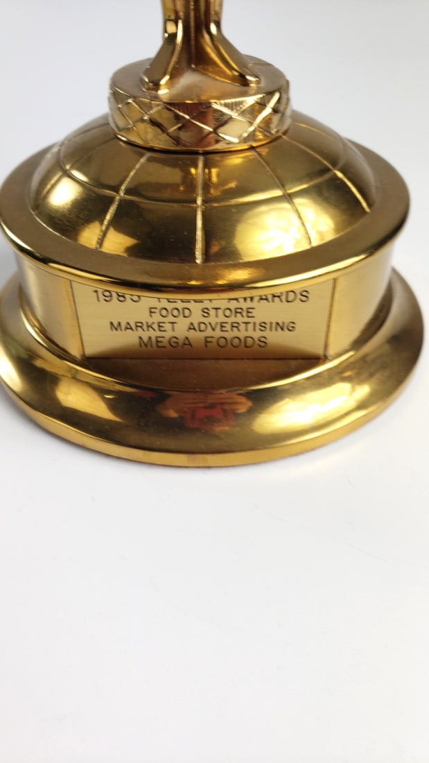 R.S. Owens & Co. 1980 Food Store Market Advertising Mega Foods Gold Trophy Statuette - 3