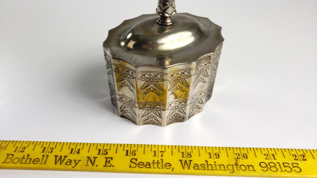 Godinger Museum Re-Creations Silverplate Scalloped Trinket Box with Red Velvet Lining - 2