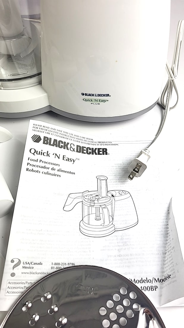 Black & Decker Quick 'N Easy Plus FP1400BP 8-Cup Food Processor w/ Attachments - 7