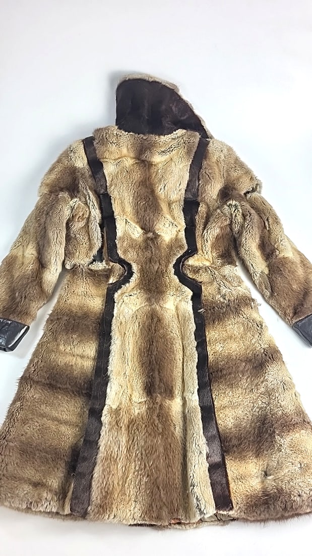 Mr A House of Aronowicz Brown Fur Coat with Brown Leather Trim Polka Dot Lining - 7
