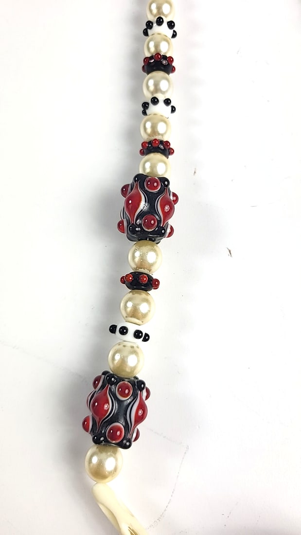 Red Black Ivory Faux Pearl Bone Lampwork Beaded Necklace Gold-Tone Toggle Clasp - 2